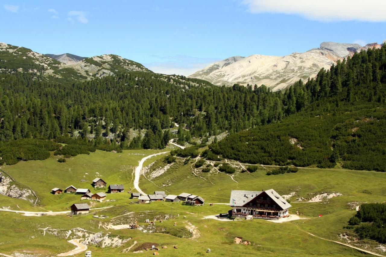圣维吉利奥 Camping Al Plan Dolomites酒店 外观 照片
